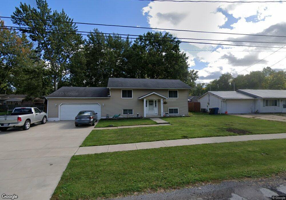 769 Sunset Ave, Sheffield Lake, OH 44054 - photo 1