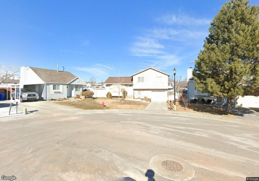 5574 Deerbrush Cir, West Jordan, UT 84081 - photo 1