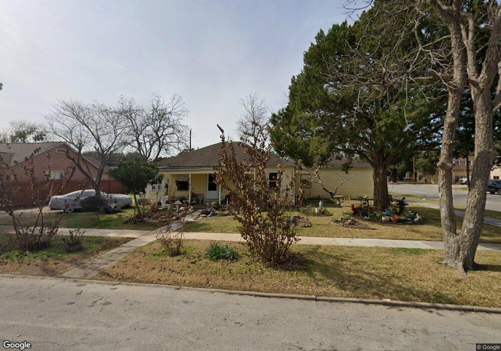 1104 5th St, Rosenberg, TX 77471 - photo 1