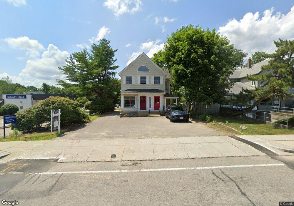 339 Chestnut St unit 1, Needham, MA 02492 - photo 1