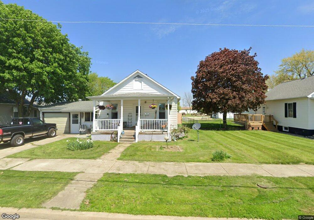 1710 Delavan St, Lincoln, IL 62656 - photo 1