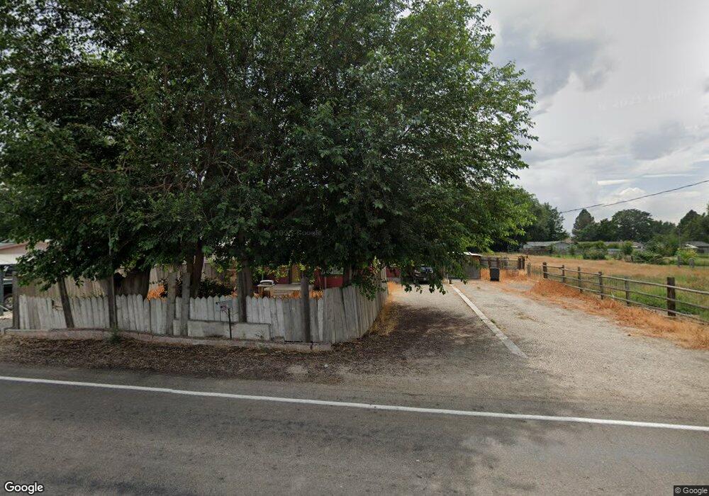 719 W Idaho Ave, Homedale, ID 83628 - photo 1