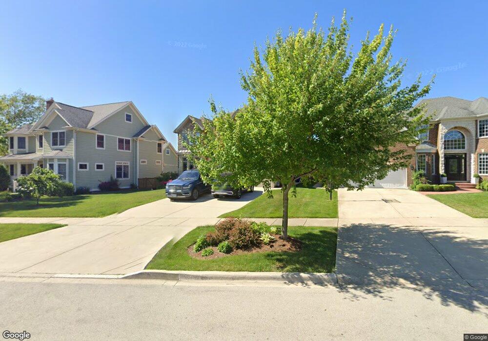 555 W Fay Ave, Elmhurst, IL 60126 - photo 1