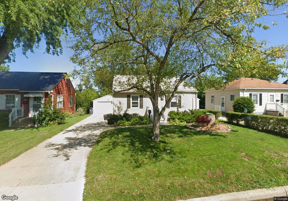 720 30th St SE, Cedar Rapids, IA 52403 - photo 1