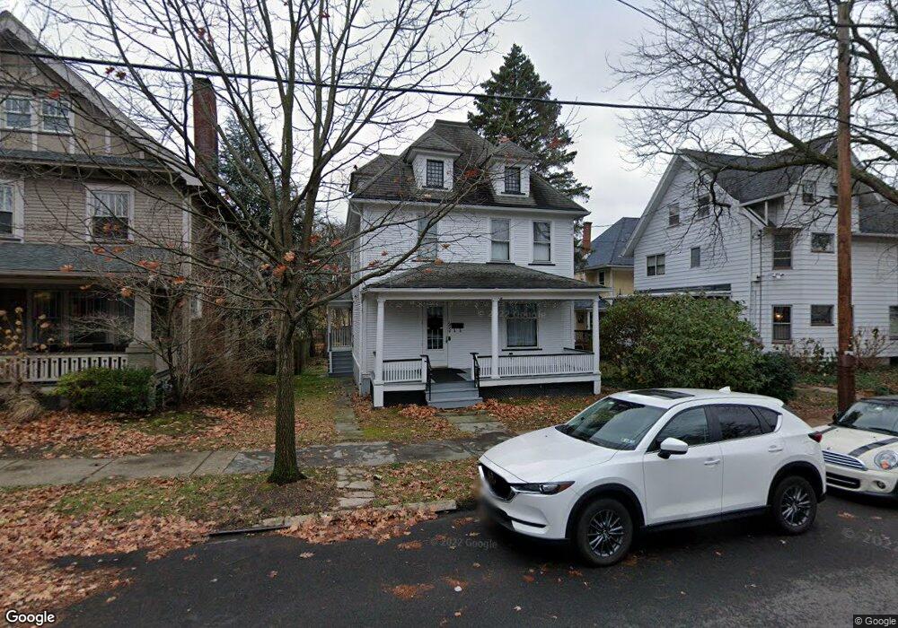 1306 Myrtle St, Scranton, PA 18510 - photo 1