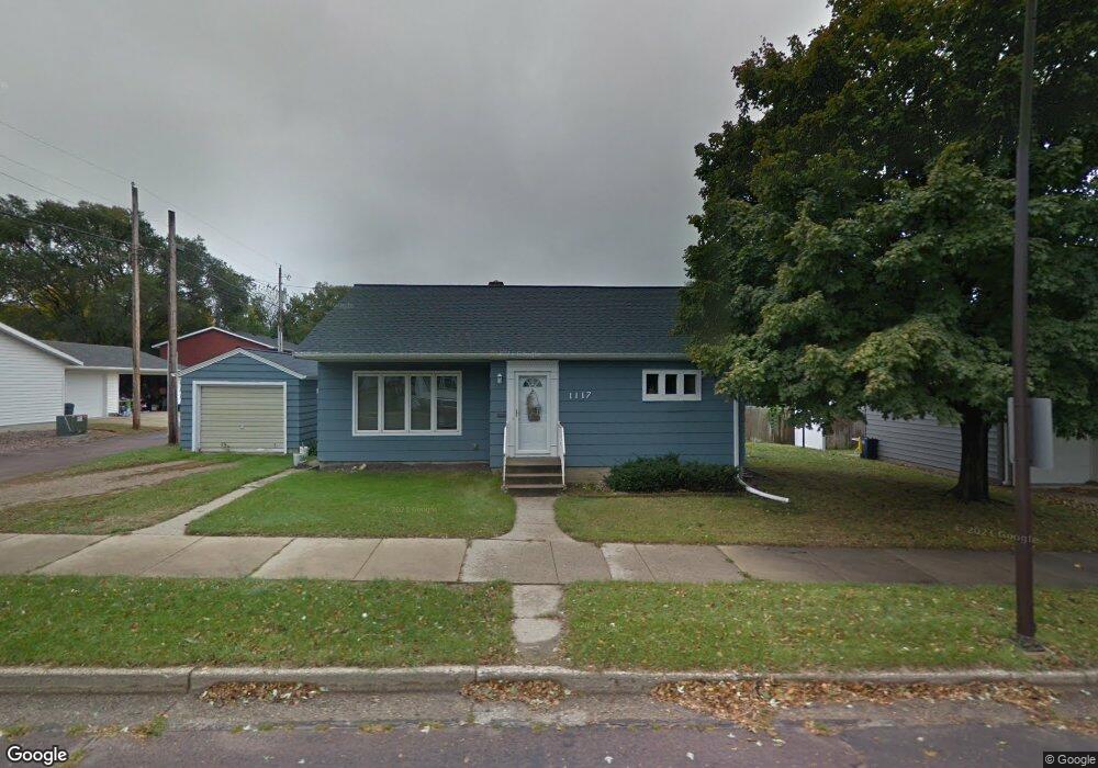 1117 5th St N, New Ulm, MN 56073 - photo 1