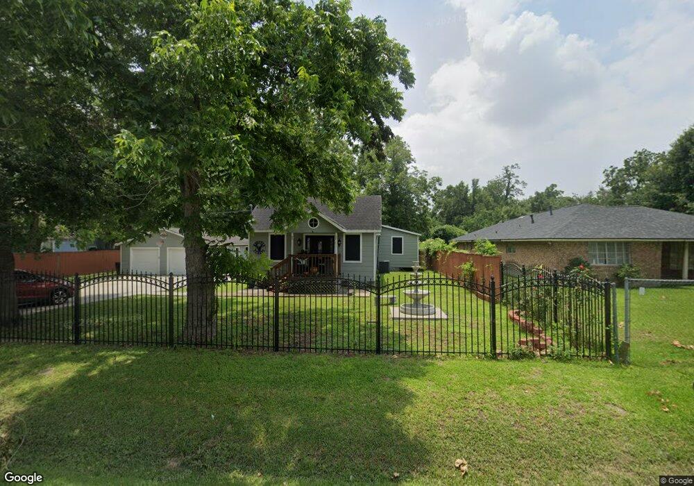 2438 Pine Tree Dr, Houston, TX 77093 - photo 1