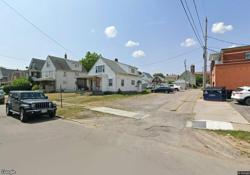 636 16th St, Niagara Falls, NY 14301 - photo 1