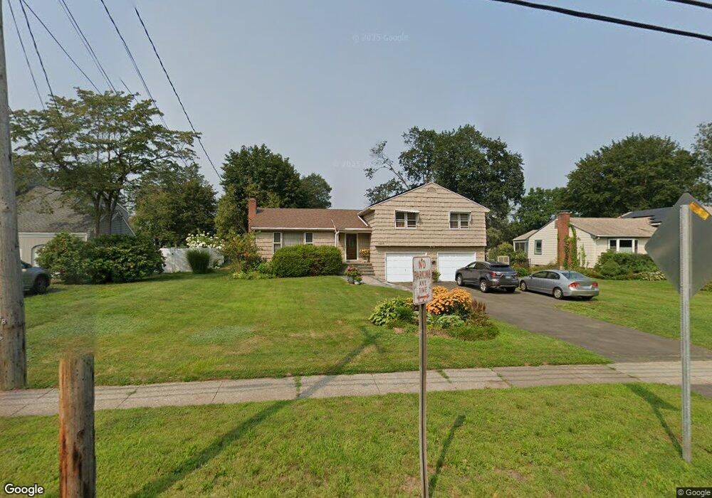 1213 N Main St, West Hartford, CT 06117 - photo 1