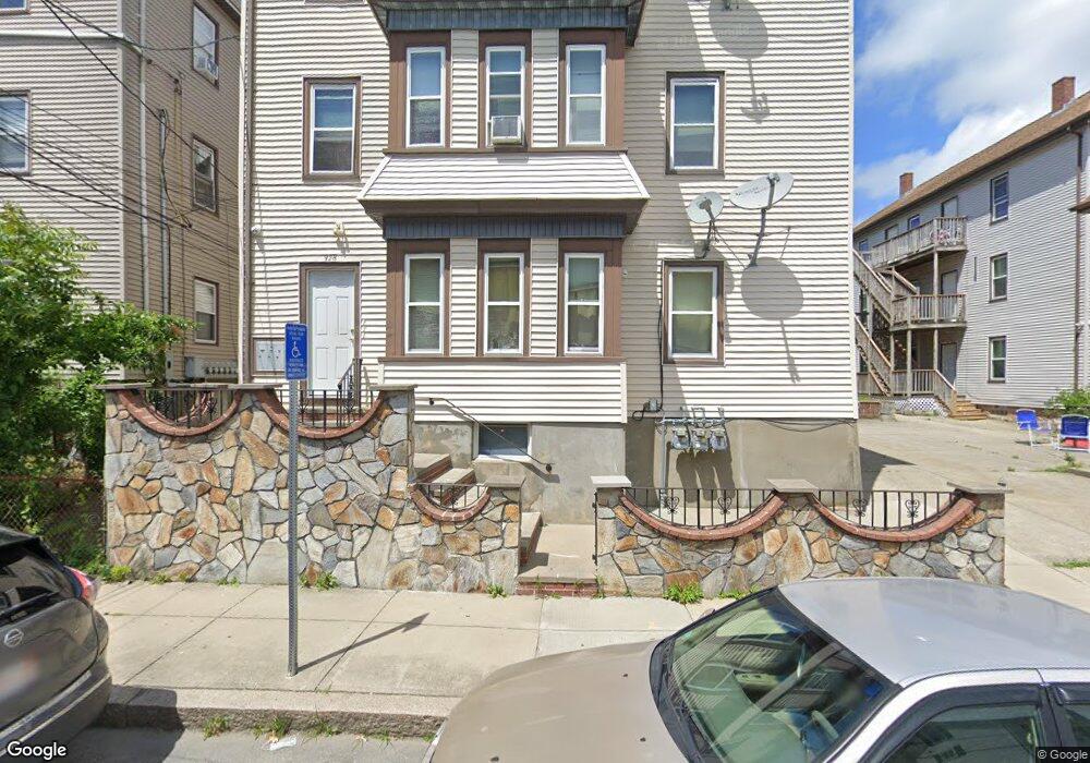 928 Pine St unit 3rd flr, Fall River, MA 02720 - photo 1