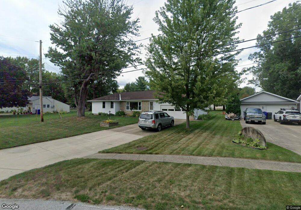 215 Forest St, Lagrange, OH 44050 - photo 1