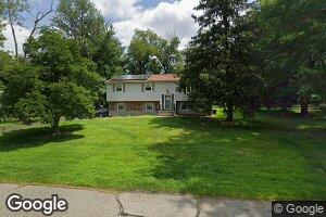 6 Laurel Ln, Spring Valley, NY 10977