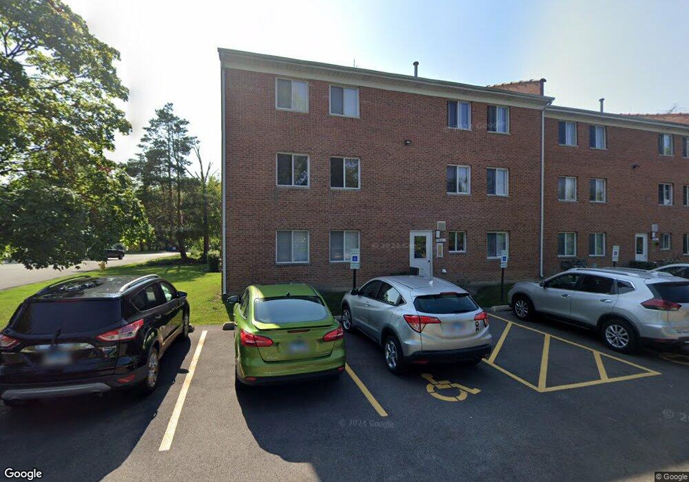 601 Quincy Bridge Ln unit 101, Glenview, IL 60025 - photo 1