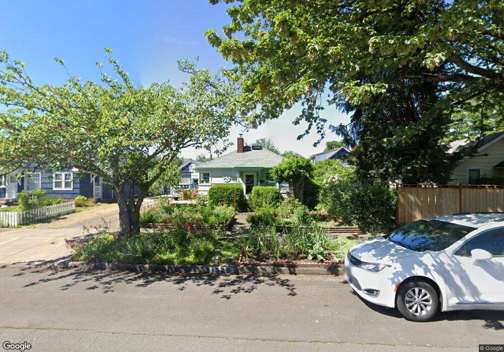 1525 W 12th Ave, Eugene, OR 97402 - photo 1