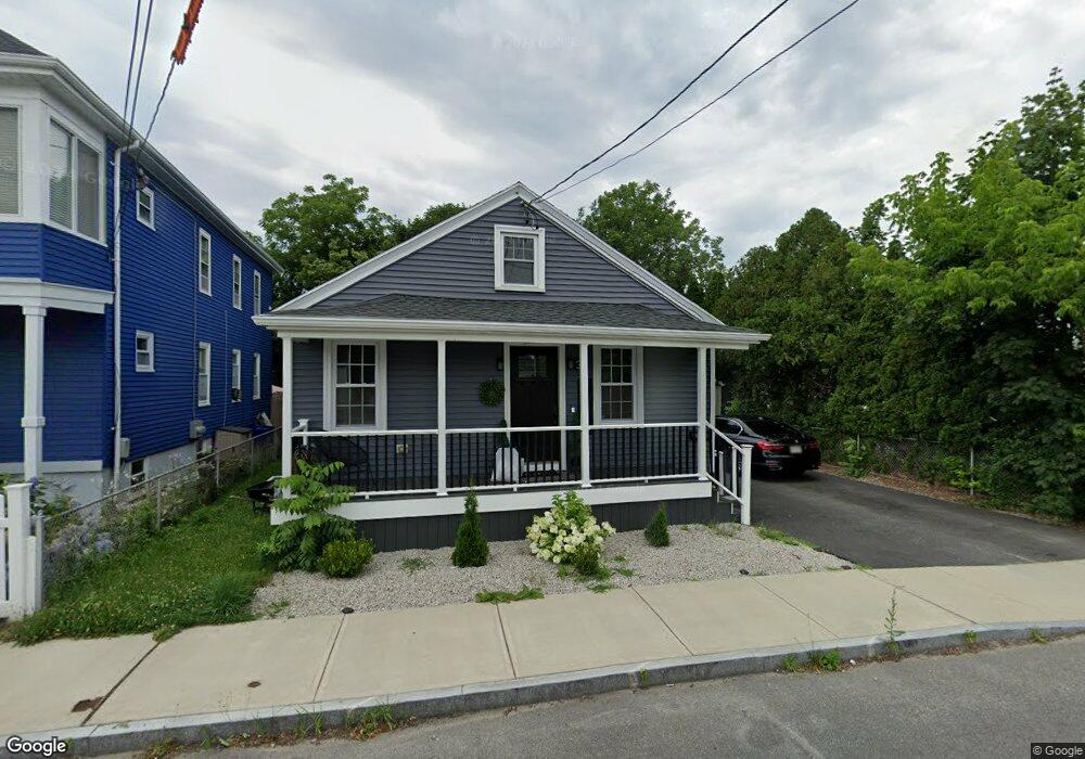 33/35 Russells Mills Rd, Dartmouth, MA 02748 - photo 1