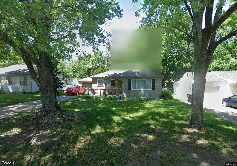 4216 SW 23rd St, Topeka, KS 66614 - photo 1