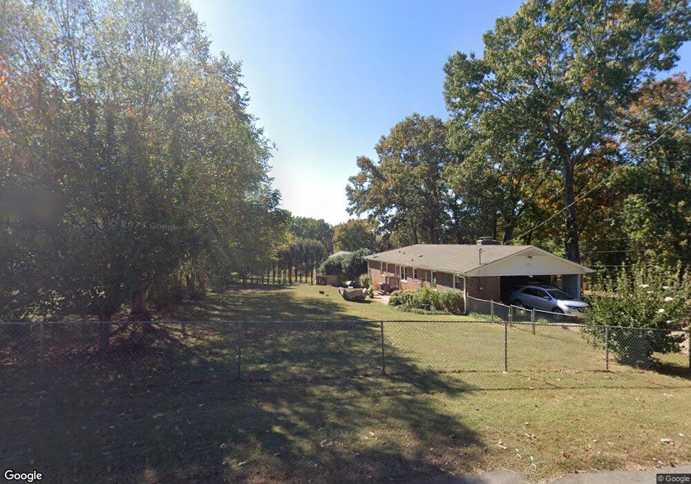 5005 Nichols Dr, Flowery Branch, GA 30542 - photo 1