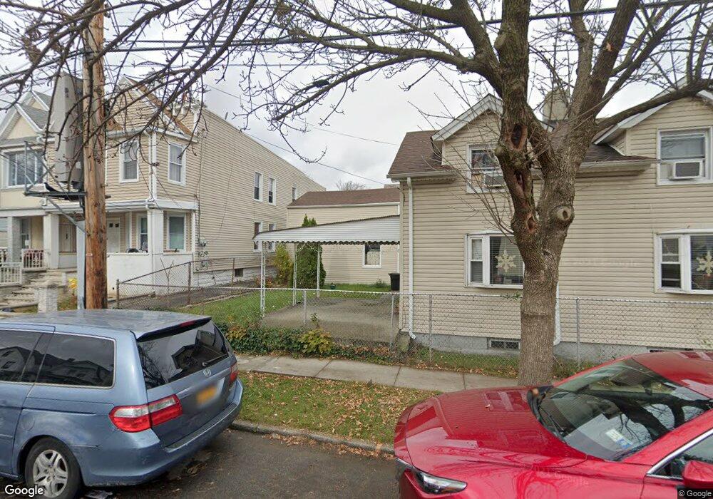 11113 91st Ave, Richmond Hill, NY 11418 - photo 1