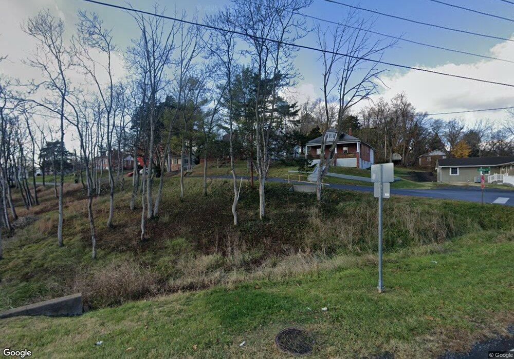 371 Mineral St, Strasburg, VA 22657 - photo 1