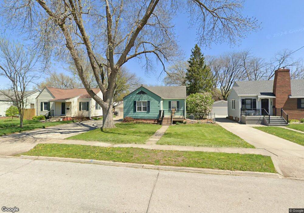 2811 49th St, Des Moines, IA 50310 - photo 1