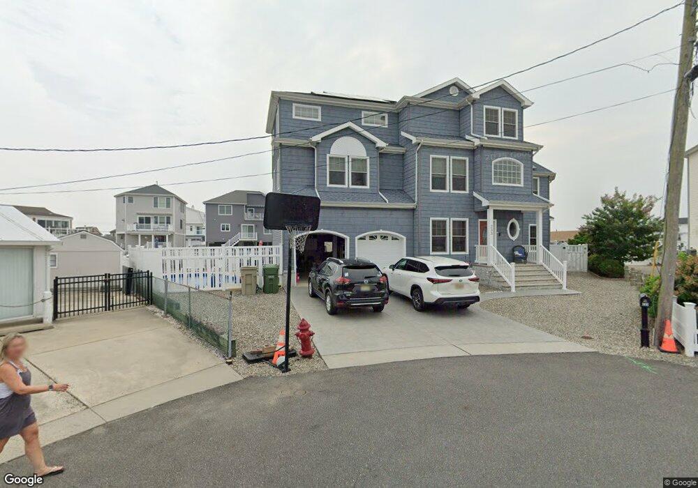 233 Rosewood Dr, Bayville, NJ 08721 - photo 1