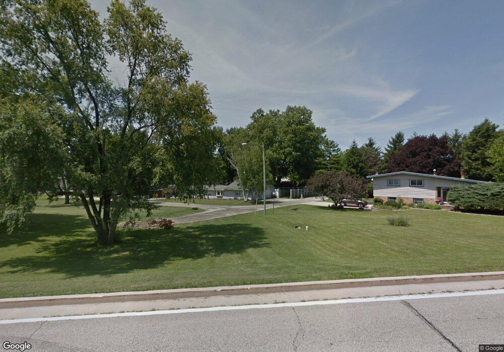 304 N East St, Downs, IL 61736 - photo 1