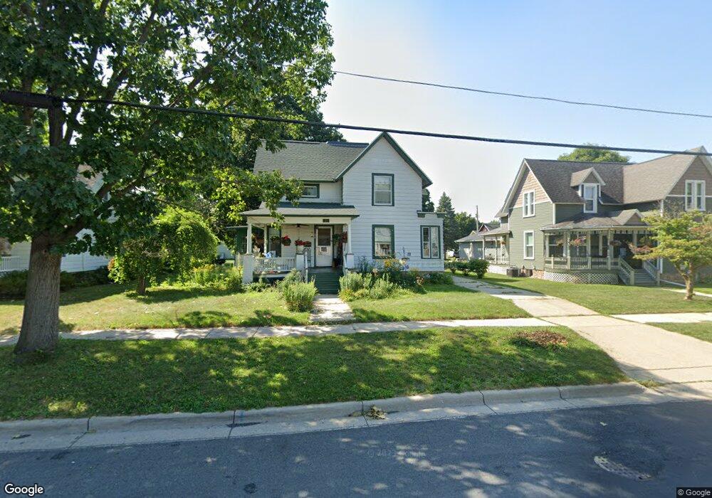 21 Garfield Ave, Evansville, WI 53536 - photo 1