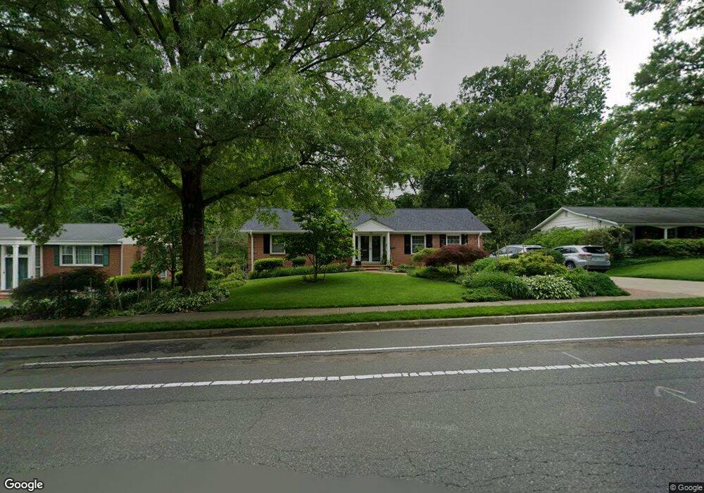 4414 Braeburn Dr, Fairfax, VA 22032 - photo 1