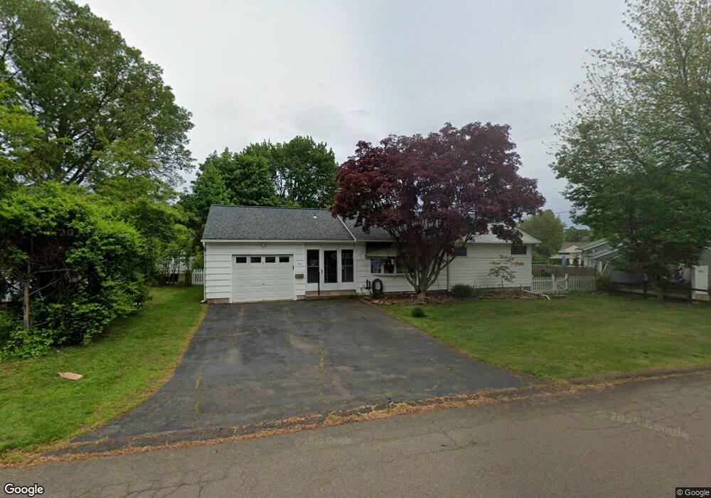 33 Skyline Dr, West Haven, CT 06516 - photo 1