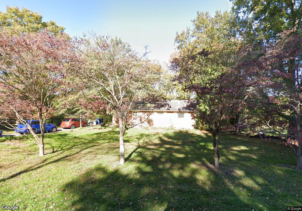 5810 Lakeview Dr, Sykesville, MD 21784 - photo 1