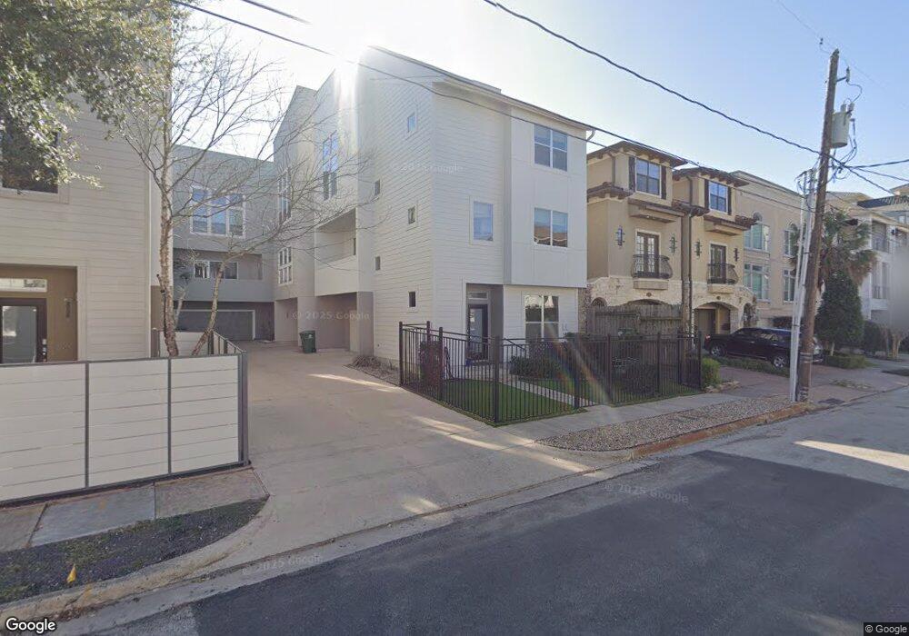 706 1/2 1 2 Milwaukee Unit A St, Houston, TX 77009 - photo 1