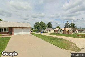 555 2nd St N, Winthrop, IA 50682