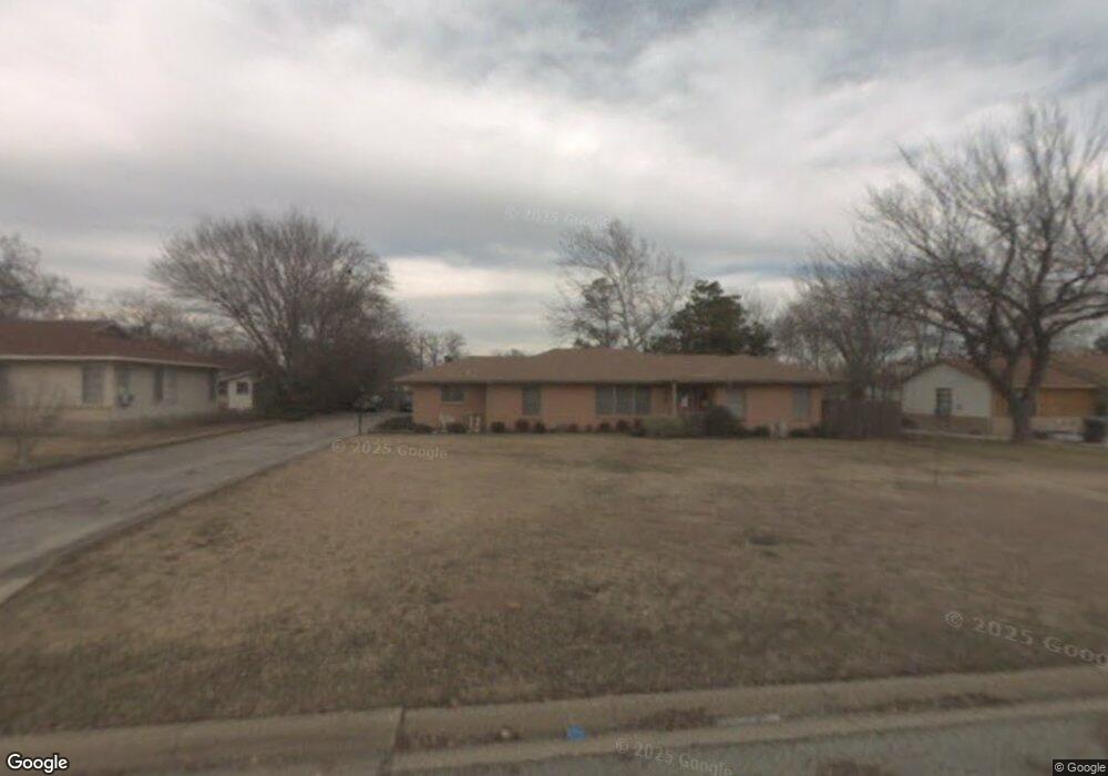 1609 E Peyton St, Sherman, TX 75090 - photo 1