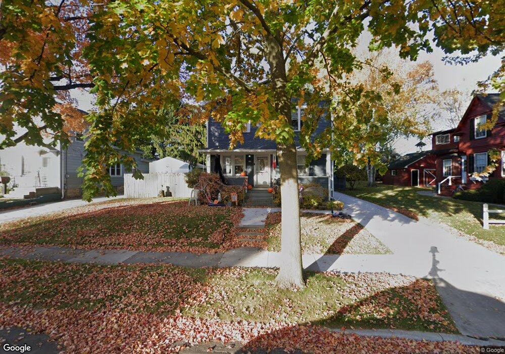 622 N 4th St, Manitowoc, WI 54220 - photo 1