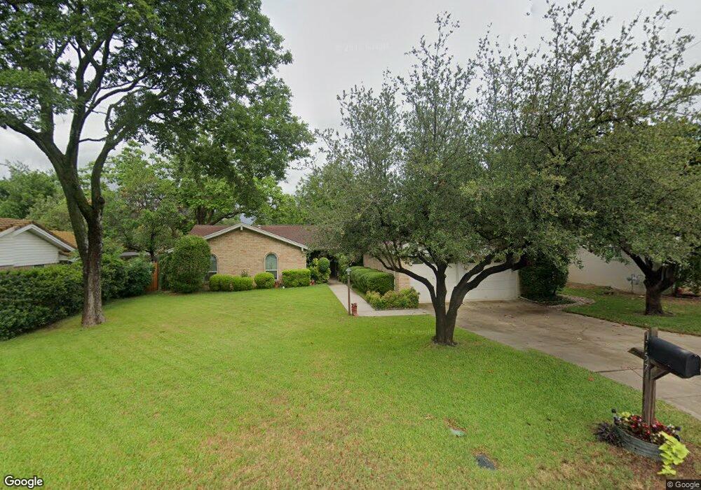 1757 Acorn Ln, Hurst, TX 76054 - photo 1