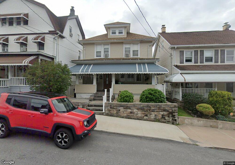 734 N Laurel St, Hazleton, PA 18201 - photo 1