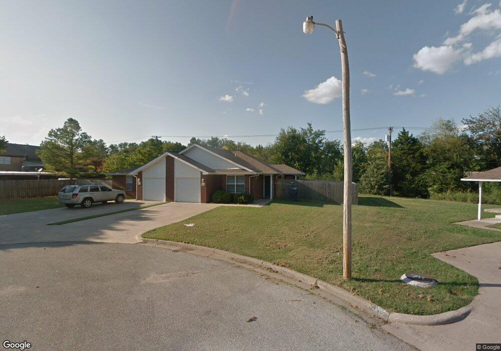 809 Creekside St W, Ardmore, OK 73401 - photo 1