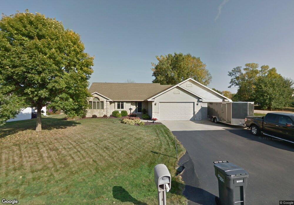 W5954 Garnet Dr, Appleton, WI 54915 - photo 1