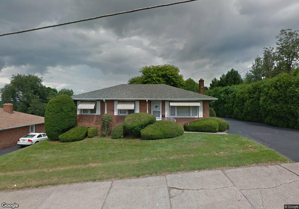 855 N Laurel St, Hazleton, PA 18201 - photo 1