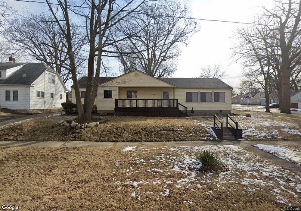 3911 Circle Dr, Flint, MI 48507 - photo 1