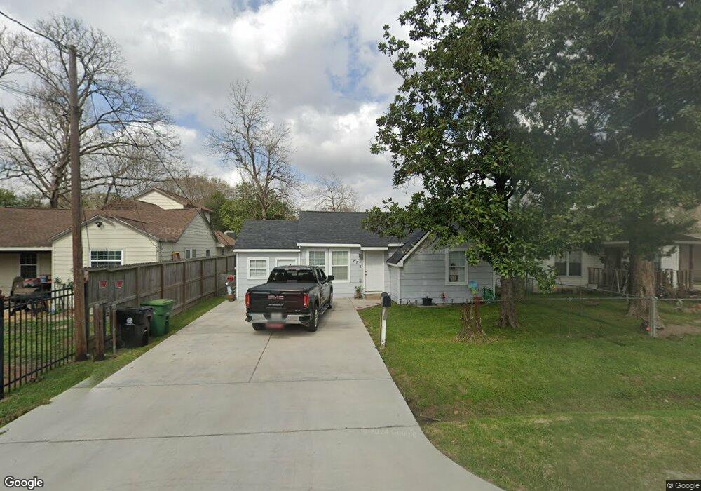 217 Fichter St, Houston, TX 77022 - photo 1