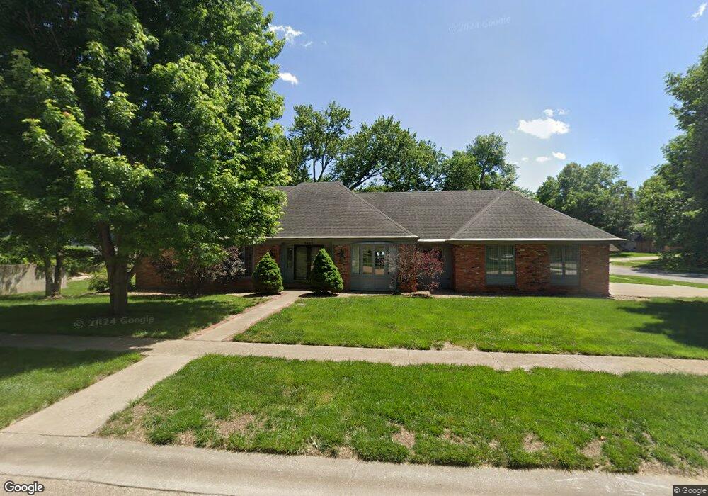 2621 SW 35th Terrace, Topeka, KS 66611 - photo 1