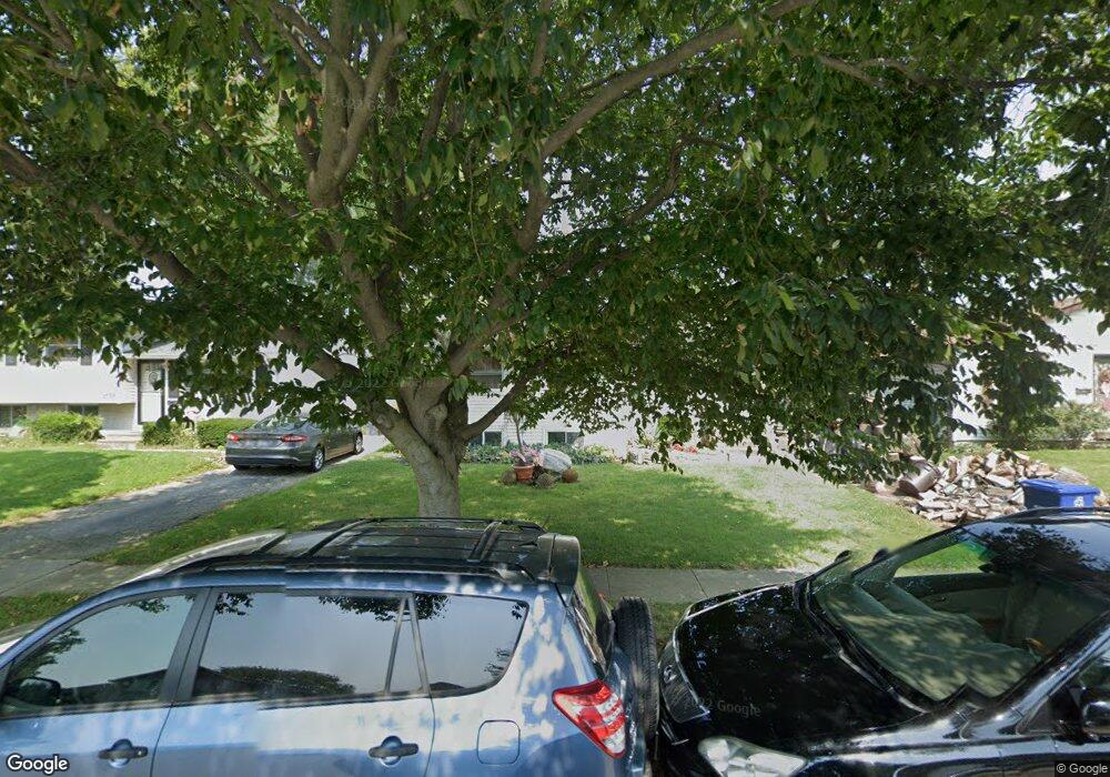 2164 Brookfield Rd, Columbus, OH 43229 - photo 1