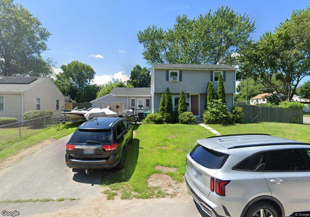 34 Norfolk Rd, Warwick, RI 02886 - photo 1