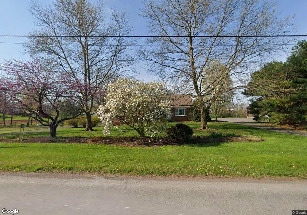 171 Sensenig Rd, Ephrata, PA 17522 - photo 1