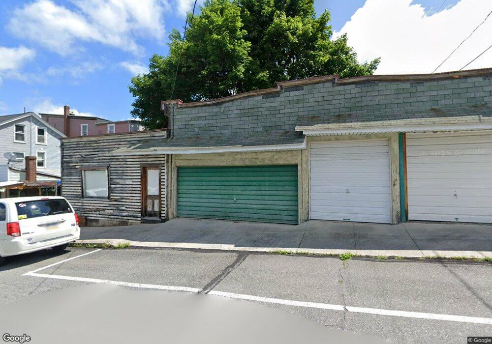 302 E Bertsch St, Lansford, PA 18232 - photo 1