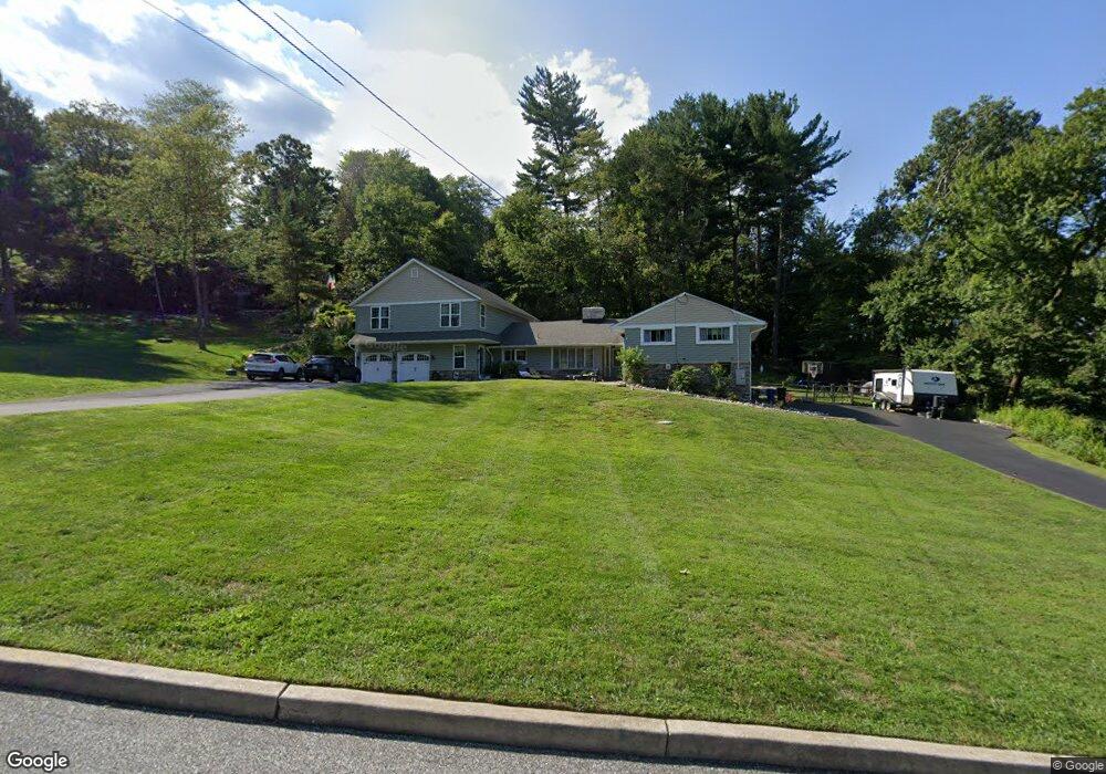 131 Paddock Ln, Media, PA 19063 - photo 1