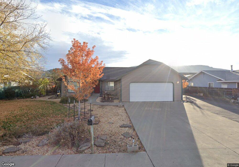 220 Birch St, Lakeview, OR 97630 - photo 1