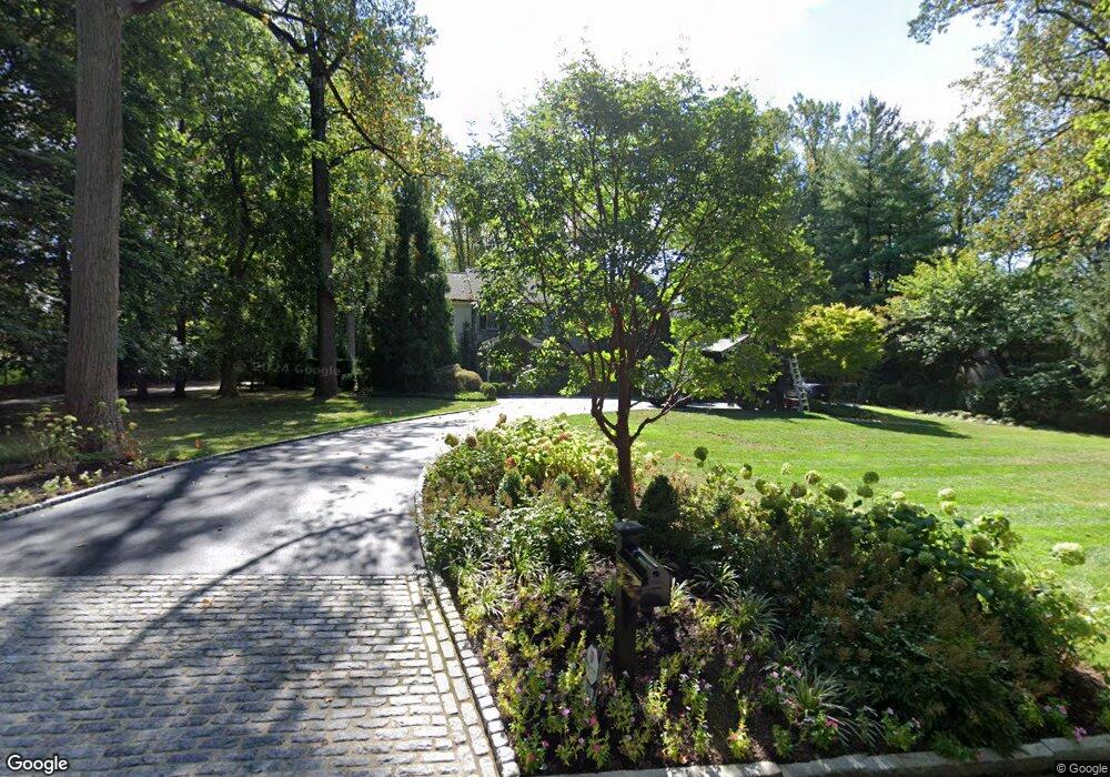 703 John Barry Dr, Bryn Mawr, PA 19010 - photo 1