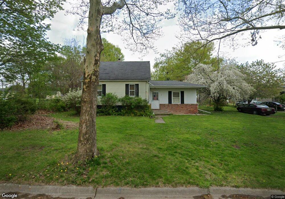 913 Hoch Ave, Adrian, MI 49221 - photo 1